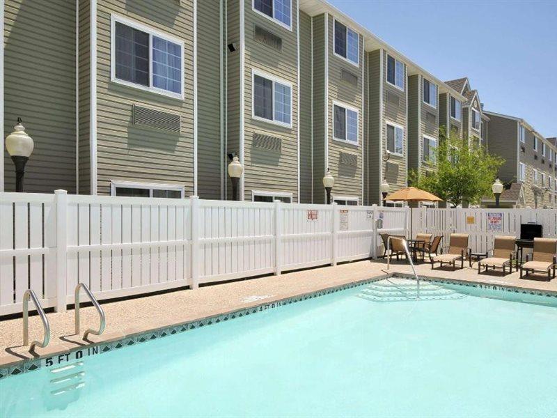 מלון Super 8 By Wyndham San Antonio Airport North מראה חיצוני תמונה