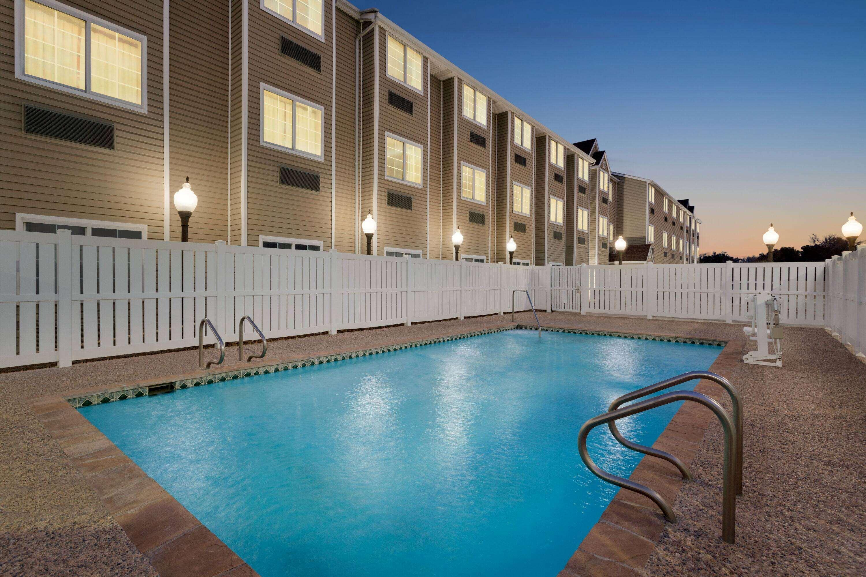 מלון Super 8 By Wyndham San Antonio Airport North מראה חיצוני תמונה