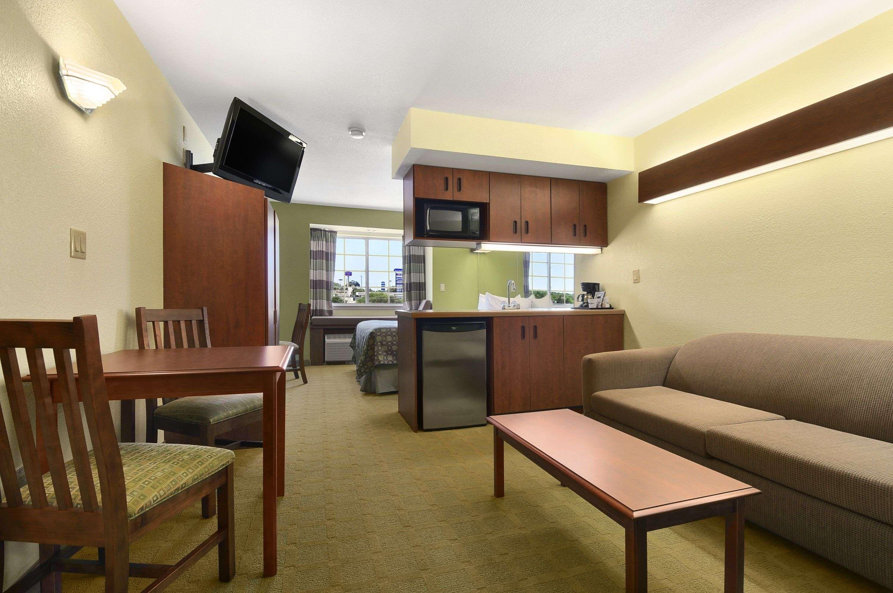 מלון Super 8 By Wyndham San Antonio Airport North מראה חיצוני תמונה