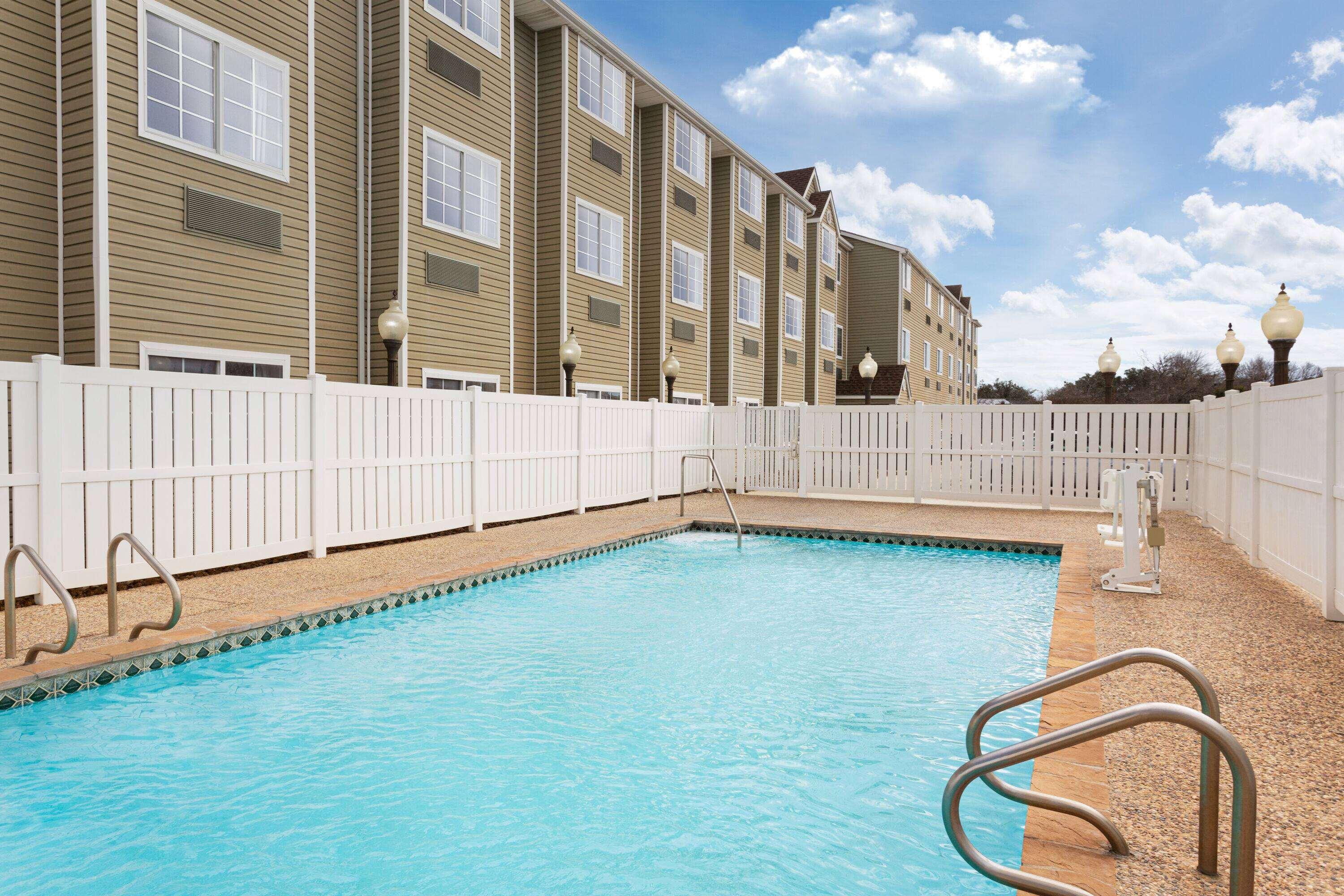 מלון Super 8 By Wyndham San Antonio Airport North מראה חיצוני תמונה